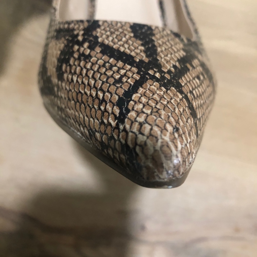 SOLD - Topshop Snake Print Pointy Toe Pumps - Picture 8 of 11